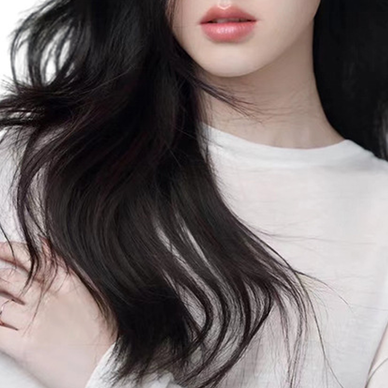 Teinture capillaire naturelle à base de plantes application rapide