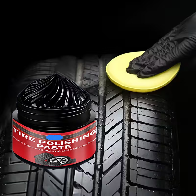 Rénovateur noir pour pneus protection UV longue durée